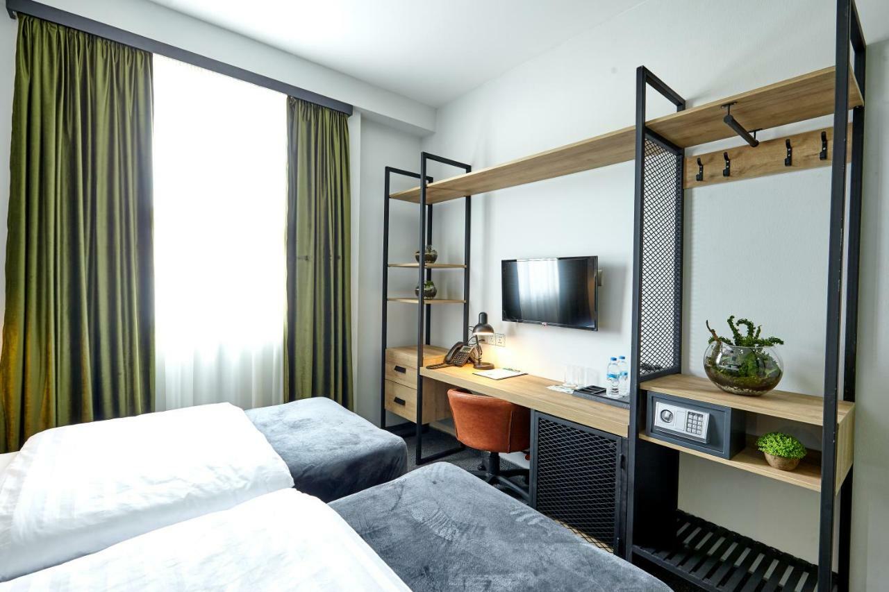 Graphica Tbilisi Hotel 外观 照片
